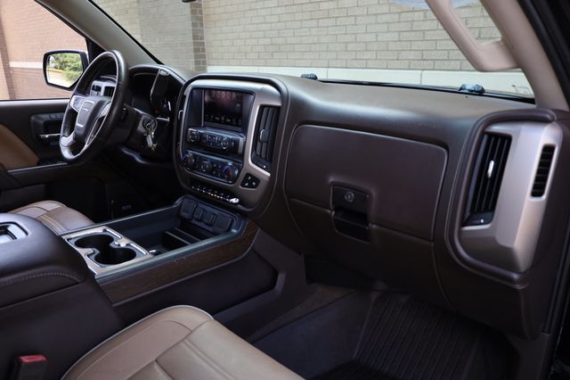 2017 GMC Sierra 1500 4WD Crew Cab 143.5" Denali - 22898873 - 27