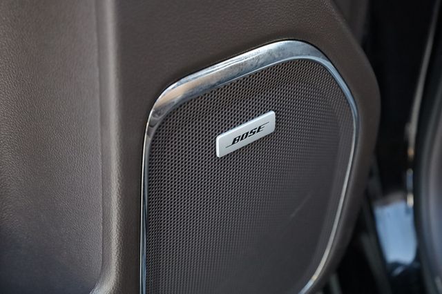 2017 GMC Sierra 1500 4WD Crew Cab 143.5" Denali - 22898873 - 33