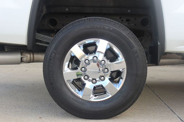 2017 GMC Sierra 2500HD 4WD Crew Cab 153.7" Denali - 22902253 - 37