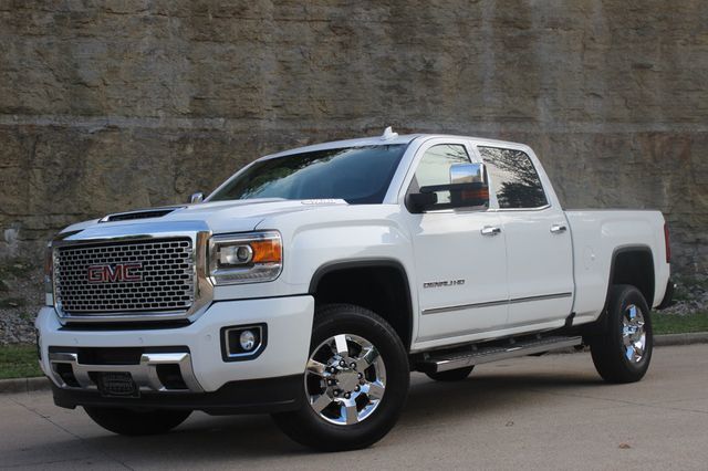 2017 GMC Sierra 2500HD 4WD Crew Cab 153.7" Denali - 22902253 - 8