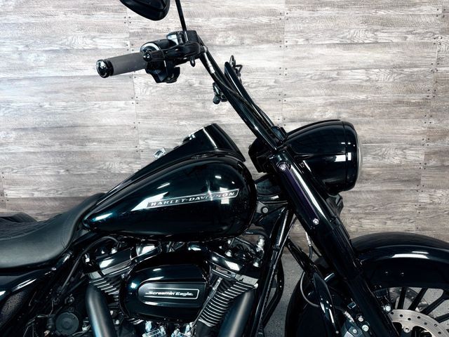 2017 Harley-Davidson FLHRXS Road King Special SUPER CLEAN! - 22878597 - 4