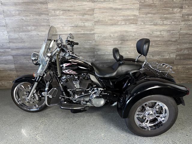 2017 Harley-Davidson FLRT Freewheeler One Owner! - 22932876 - 11