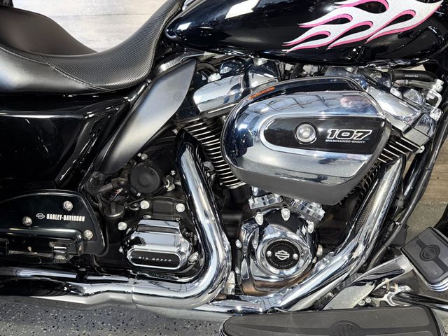 2017 Harley-Davidson FLRT Freewheeler One Owner! - 22932876 - 4