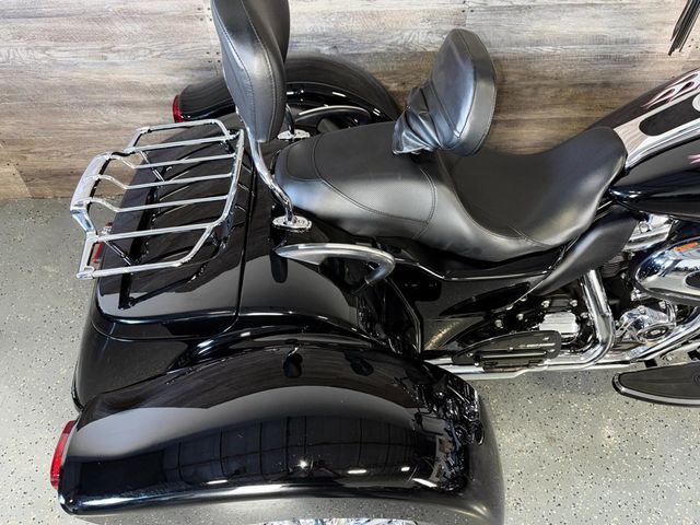 2017 Harley-Davidson FLRT Freewheeler One Owner! - 22932876 - 7