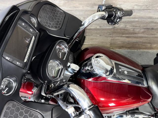 2017 Harley-Davidson FLTRU Road Glide Ultra SUPER CLEAN! - 22927222 - 13