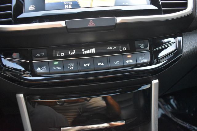 2017 Honda Accord Sedan EX-L V6 Automatic w/Navi & Honda Sensing - 22903867 - 25