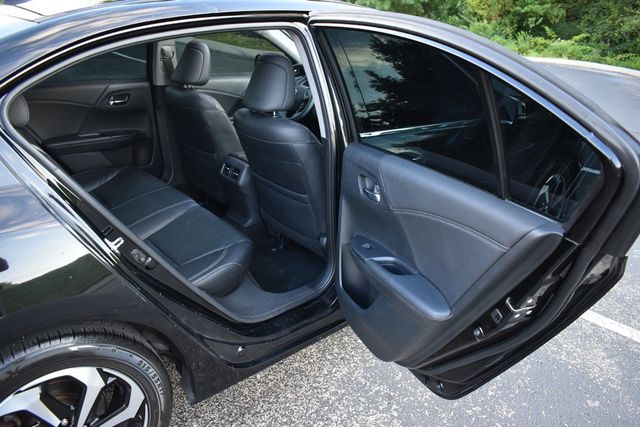 2017 Honda Accord Sedan EX-L V6 Automatic w/Navi & Honda Sensing - 22903867 - 39