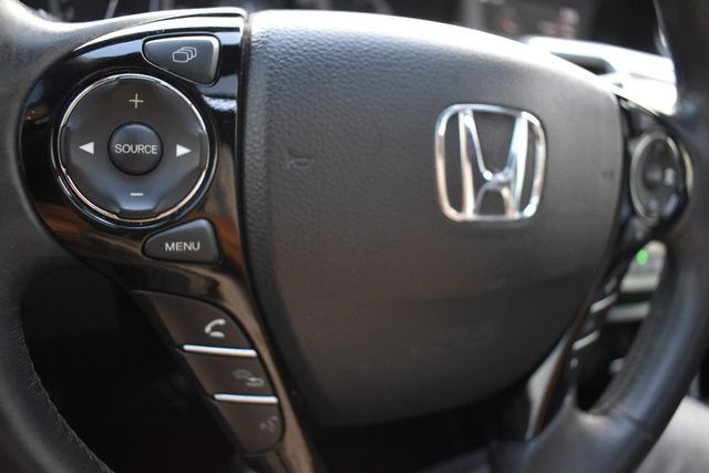 2017 Honda Accord Sedan EX-L V6 Automatic w/Navi & Honda Sensing - 22903867 - 8