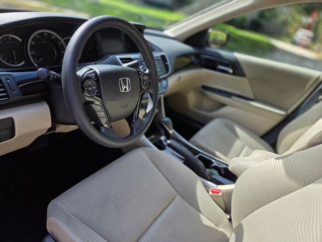 2017 Honda Accord Sedan LX CVT - 22934671 - 9