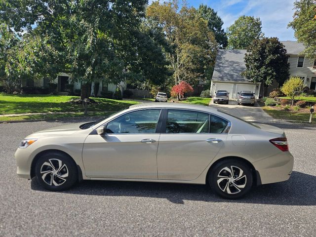 2017 Honda Accord Sedan LX CVT - 22934671 - 1
