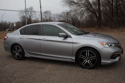 Honda Accord's photo