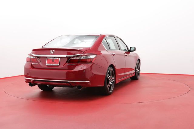 2017 Honda Accord Sedan Sport CVT - 20960287 - 4