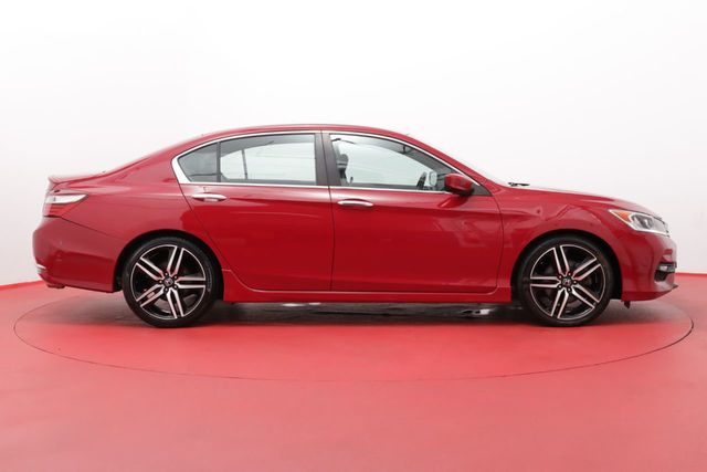 2017 Honda Accord Sedan Sport CVT - 20960287 - 5