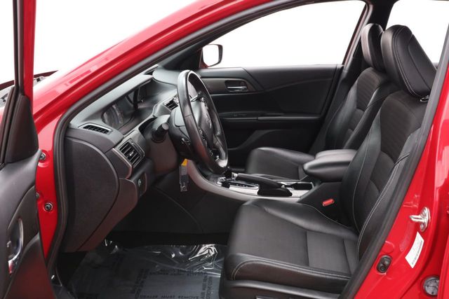 2017 Honda Accord Sedan Sport CVT - 20960287 - 8
