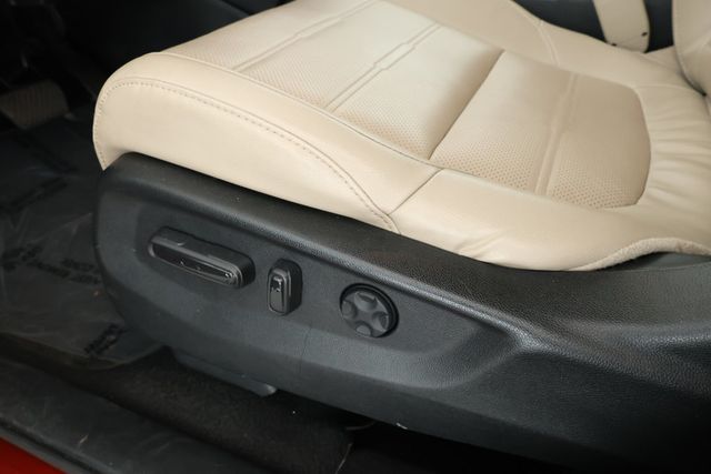 2017 Honda CR-V Touring AWD - 22920231 - 9