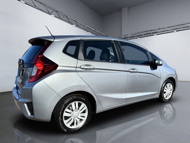 2017 Honda Fit LX Manual - 22937393 - 6