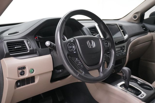 2017 Honda Pilot EX-L w/Navigation AWD - 22896105 - 8