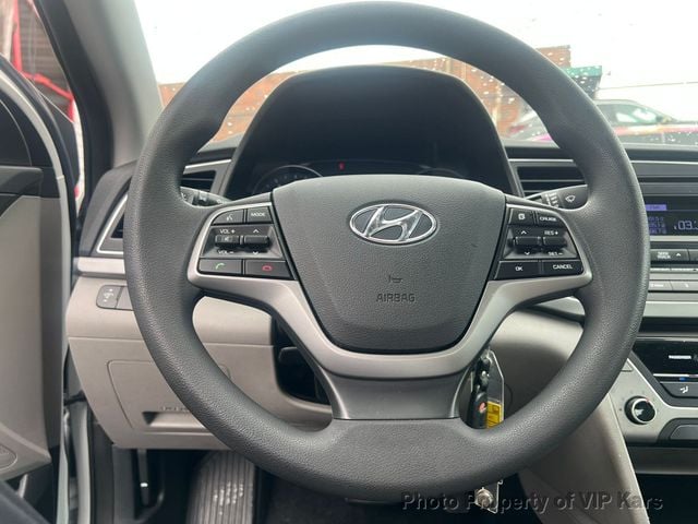 2017 Hyundai Elantra SE 2.0L Automatic - 22897109 - 13
