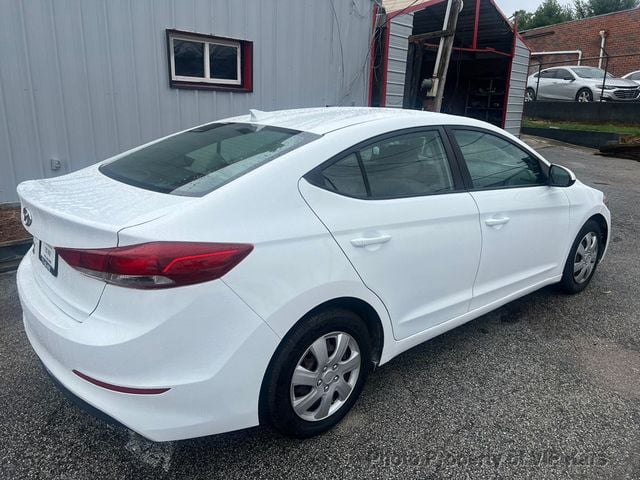 2017 Hyundai Elantra SE 2.0L Automatic - 22897109 - 3