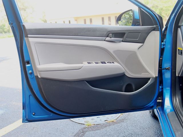 2017 Hyundai Elantra SE 2.0L Automatic - 22907007 - 21