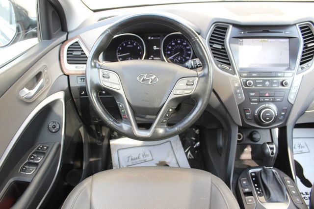 2017 Hyundai Santa Fe Limited Ultimate 3.3L Automatic AWD - 22896446 - 20