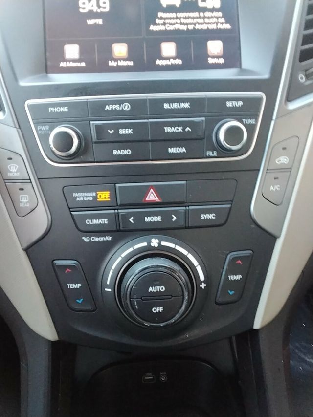 2017 Hyundai Santa Fe Sport Sport 2.4L 6-Speed Automatic - 22932947 - 21
