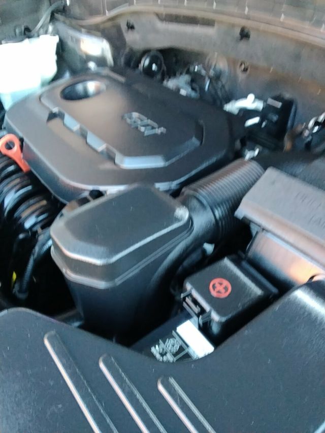 2017 Hyundai Santa Fe Sport Sport 2.4L 6-Speed Automatic - 22932947 - 26