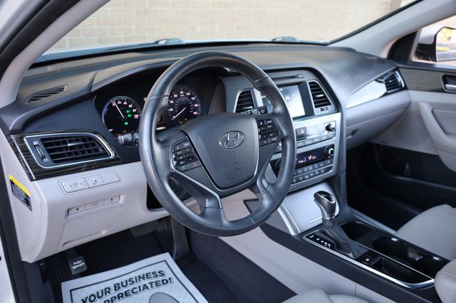 2017 Hyundai Sonata Hybrid Limited 2.0L - 22907960 - 14