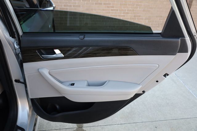 2017 Hyundai Sonata Hybrid Limited 2.0L - 22907960 - 21