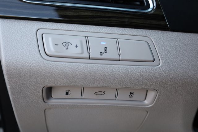 2017 Hyundai Sonata Hybrid Limited 2.0L - 22907960 - 33