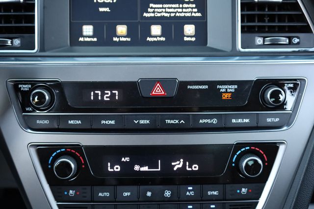 2017 Hyundai Sonata Hybrid Limited 2.0L - 22907960 - 37