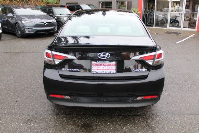 2017 Hyundai Sonata Hybrid SE 2.0L - 22934024 - 4