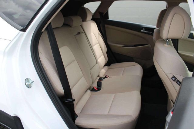 2017 Hyundai Tucson SE AWD 4dr SUV - 22930549 - 16
