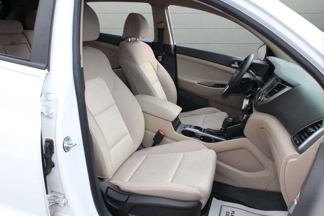 2017 Hyundai Tucson SE AWD 4dr SUV - 22930549 - 18