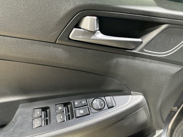2017 Hyundai Tucson SE FWD - 22114171 - 11
