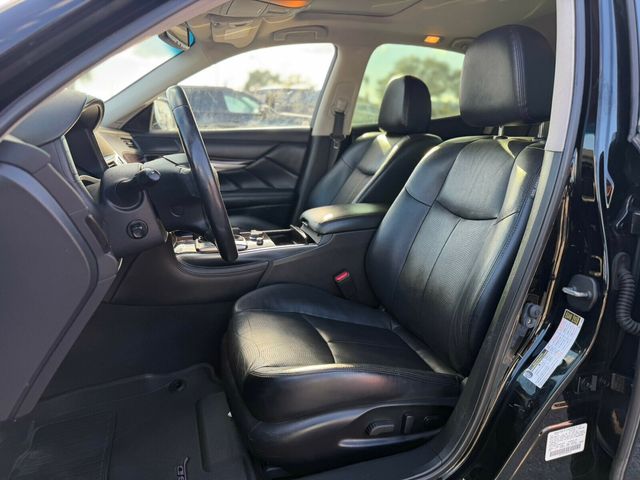 2017 INFINITI Q70 3.7 RWD - 22938071 - 9