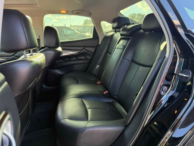 2017 INFINITI Q70 3.7 RWD - 22938071 - 11