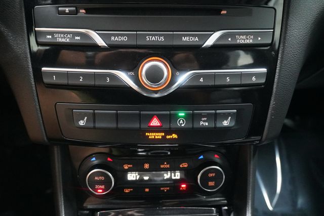 2017 INFINITI QX30 Premium FWD - 22875889 - 18