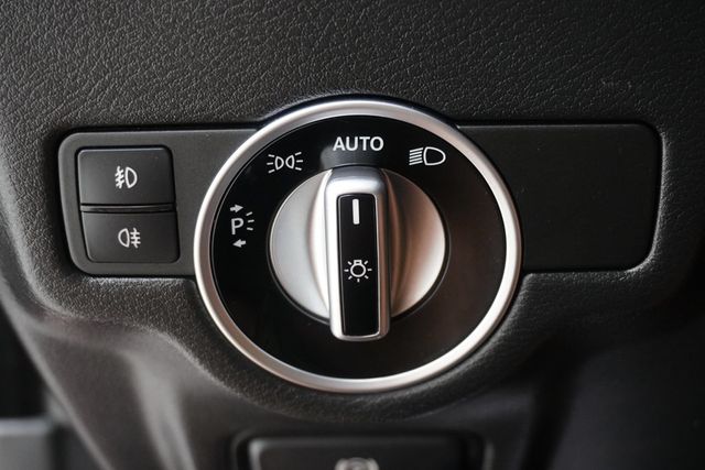 2017 INFINITI QX30 Premium FWD - 22875889 - 23