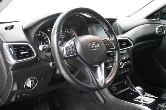 2017 INFINITI QX30 Premium FWD - 22875889 - 8