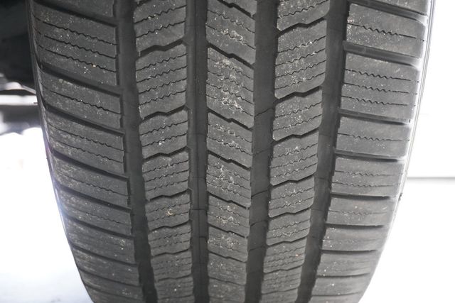 2017 INFINITI QX80 RWD Signature Edition - 22809108 - 34