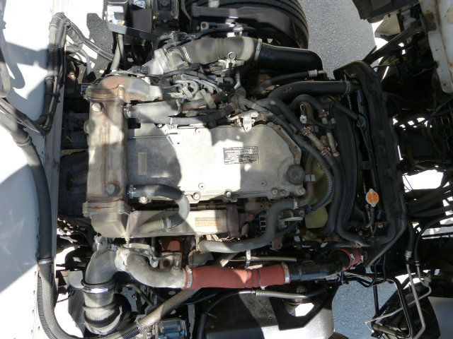 2017 Isuzu NQR 5.2L 4CYL. TURBO DIESEL*TILT CAB*DRW*16FT REFRIGERATED BOX TRUCK - 22807572 - 12