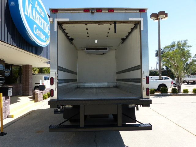 2017 Isuzu NQR 5.2L 4CYL. TURBO DIESEL*TILT CAB*DRW*16FT REFRIGERATED BOX TRUCK - 22807572 - 15