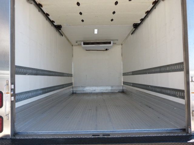 2017 Isuzu NQR 5.2L 4CYL. TURBO DIESEL*TILT CAB*DRW*16FT REFRIGERATED BOX TRUCK - 22807572 - 17