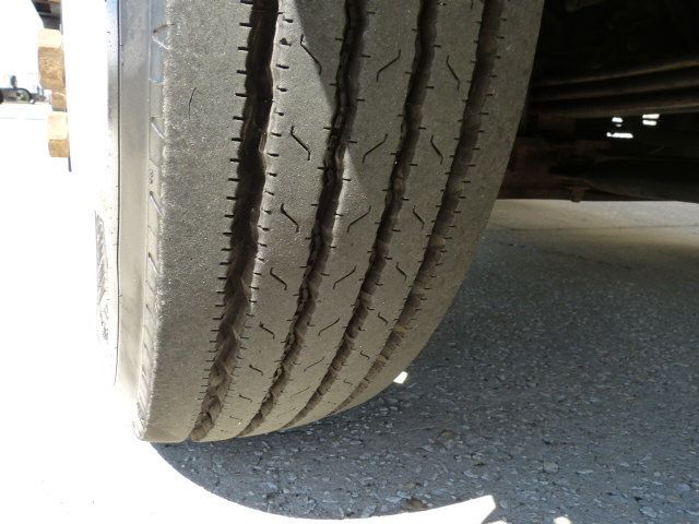 2017 Isuzu NQR 5.2L 4CYL. TURBO DIESEL*TILT CAB*DRW*16FT REFRIGERATED BOX TRUCK - 22807572 - 37