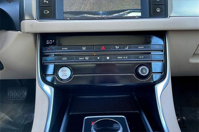 2017 Jaguar XF 35t Prestige AWD - 22920702 - 24