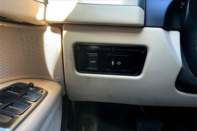 2017 Jaguar XF 35t Prestige AWD - 22920702 - 27