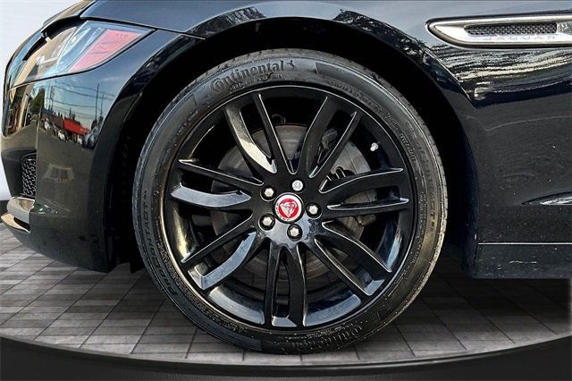 2017 Jaguar XF 35t Prestige AWD - 22920702 - 35