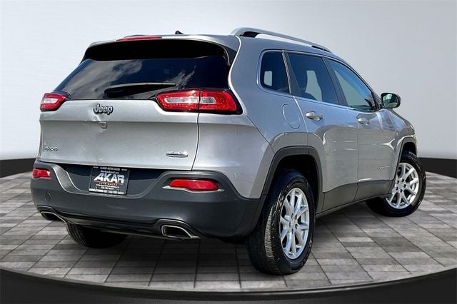 2017 Jeep Cherokee Latitude 4x4 - 22934399 - 4