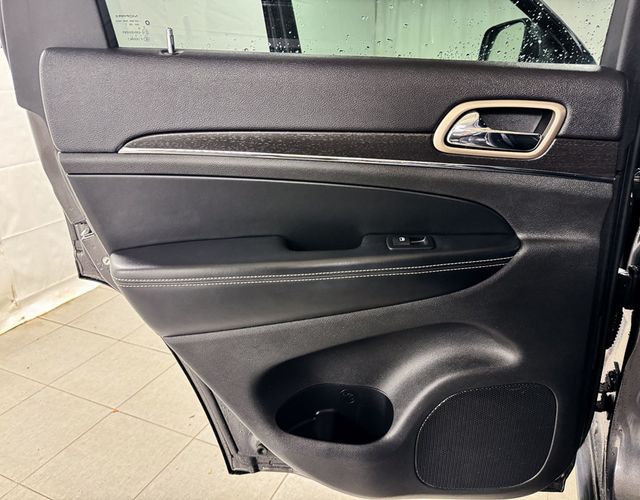 2017 Jeep Grand Cherokee Limited 4x4 - 22939590 - 13